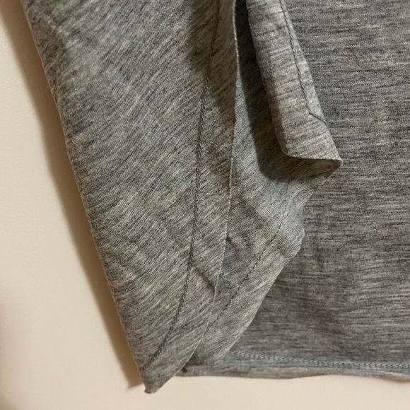 GF Collection Scoop Neck Tee, size XS - Picture 3 of 5